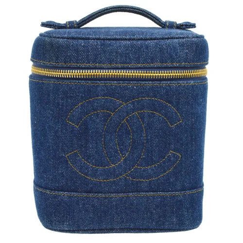 Chanel Colorful Handbag for Spring OutfitsCHANEL 1996-1997 CC Logos Cosmetic Vanity Hand Bag Blue Denim ao07497