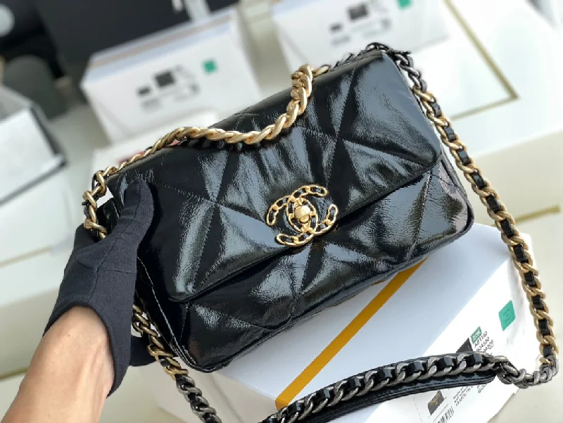 Chanel Vintage Inspired Handbag for Retro LoversChanel - Luxury Bag - CHL - 737