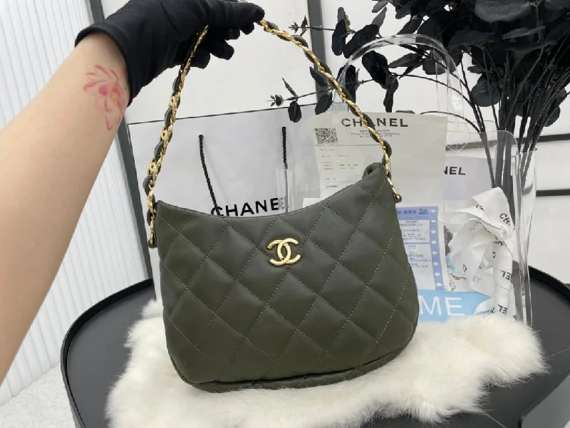 Chanel Lightweight Handbag for Daily ErrandsChanel - Luxury Bag - CHL - 590