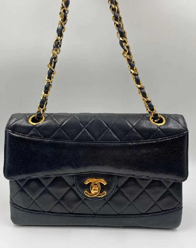 Chanel Handbag with Adjustable Strap for ComfortChanel Classic Single Flap Bag