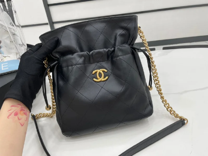 Chanel Chain Strap Handbag for Everyday UseChanel - Luxury Bag - CHL - 659