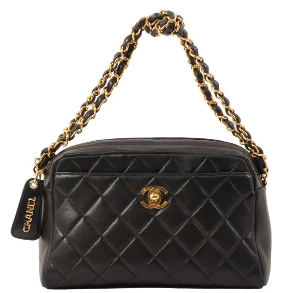 Chanel Luxury Handbag for High - End EventsChanel Around 1995 Made Trun-Lock Logo Charm Chain Bag Black