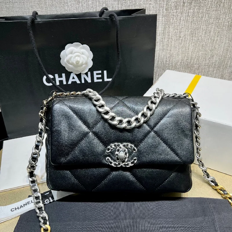 Chanel Medium Tote Bag for Office LadiesChanel - Luxury Bag - CHL - 725