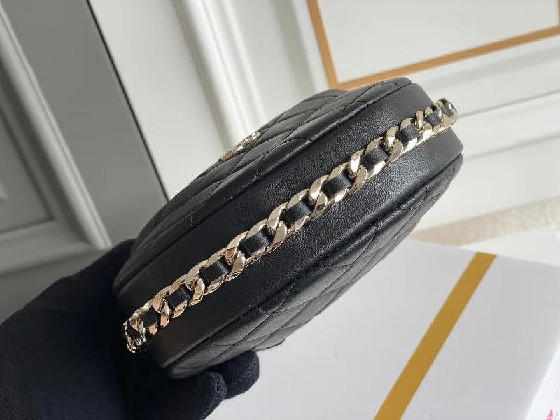 Chanel New Arrival Handbag with Gold HardwareChanel - Luxury Bag - CHL - 449