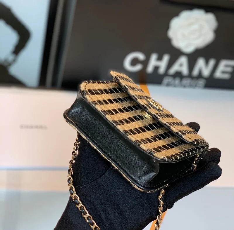 Chanel Chain Strap Handbag for Everyday UseChanel - Luxury Bag - CHL - 750