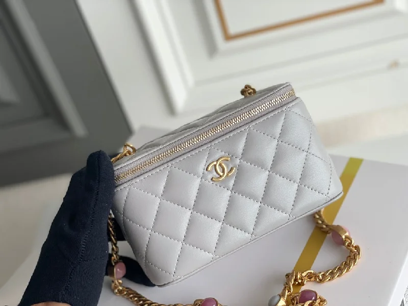 Chanel New Arrival Handbag with Gold HardwareChanel - Luxury Bag - CHL - 600