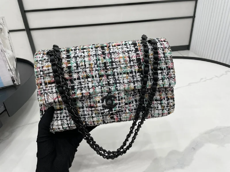 Chanel Chain Strap Handbag for Everyday UseChanel - Luxury Bag - CHL - 517