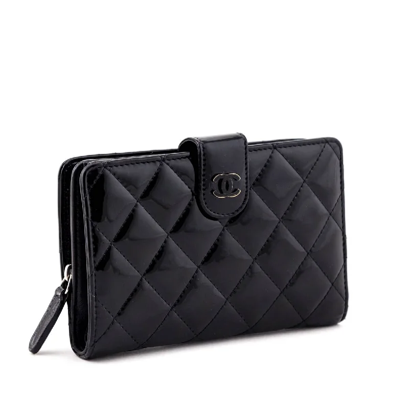 Chanel Vintage Inspired Handbag for Retro LoversChanel Black Quilted Patent CC French Wallet