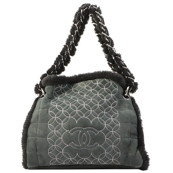 Chanel Medium Tote Bag for Office LadiesChanel Around 2006 Made Mouton Cc Mark Stitch Shoulder Bag With Pouch Black