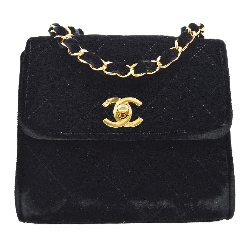 Chanel Lightweight Handbag for Daily ErrandsCHANEL 1991-1994 Black Velvet Quilted Shoulder Bag 10068