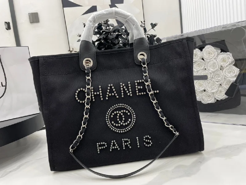 Chanel Black Handbag for Business MeetingsChanel - Luxury Bag - CHL - 367