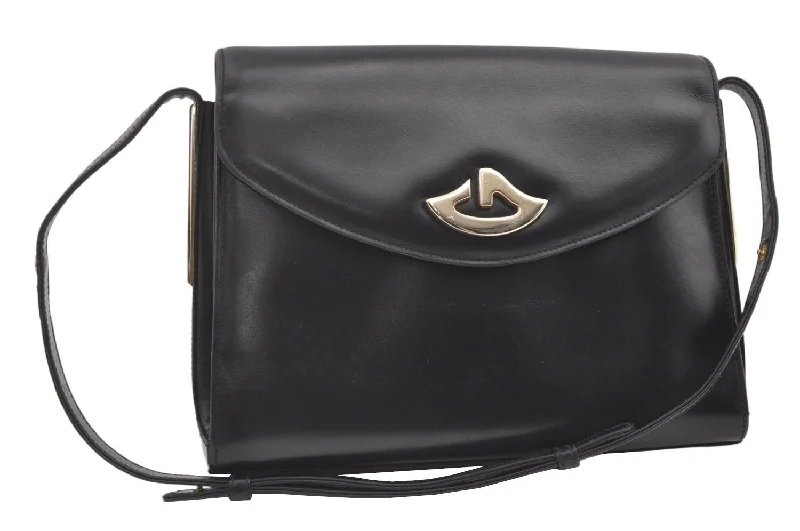 Gucci handbags for women with a metal - framed claspAuthentic GUCCI Vintage Shoulder Hand Bag Purse Leather Black 0604K