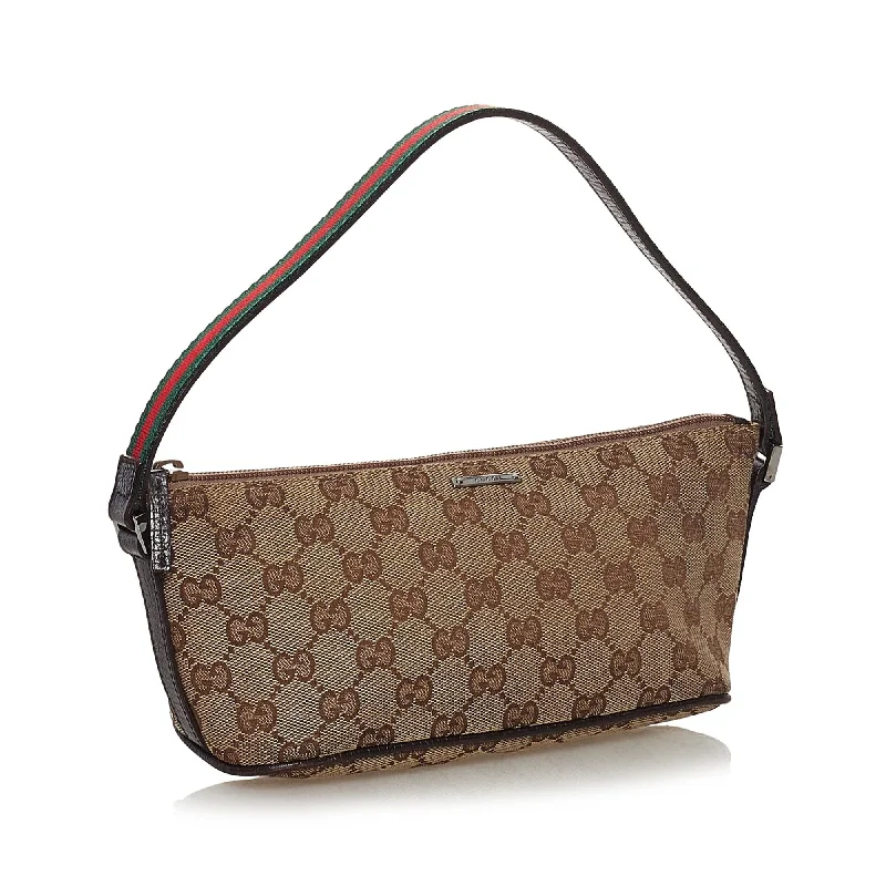 Women Gucci tote bags in GG Supreme canvas for a branded feelGucci GG Canvas Boat Baguette (33224)