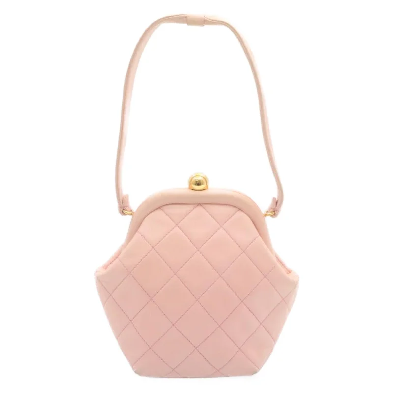 Chanel Quilted Leather Shoulder Bag for FashionistasCHANEL Matelasse Hand Bag Lamb Skin Pink CC Auth 29107A