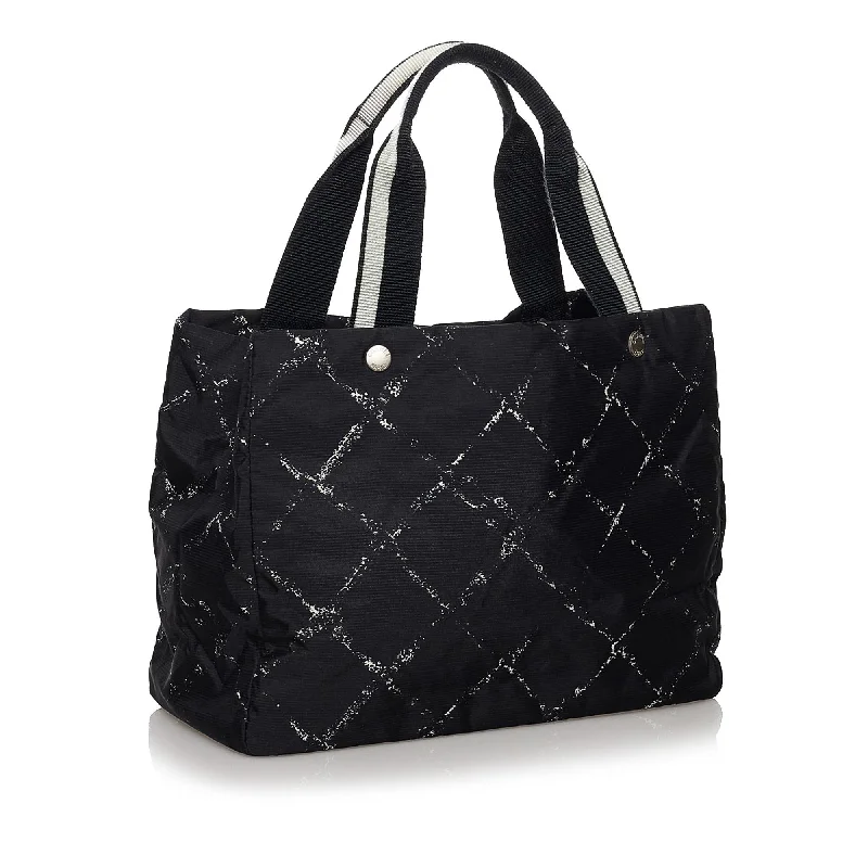 Chanel All - Match Handbag for Versatile StylingChanel Old Travel Line Nylon Tote Bag (29911)