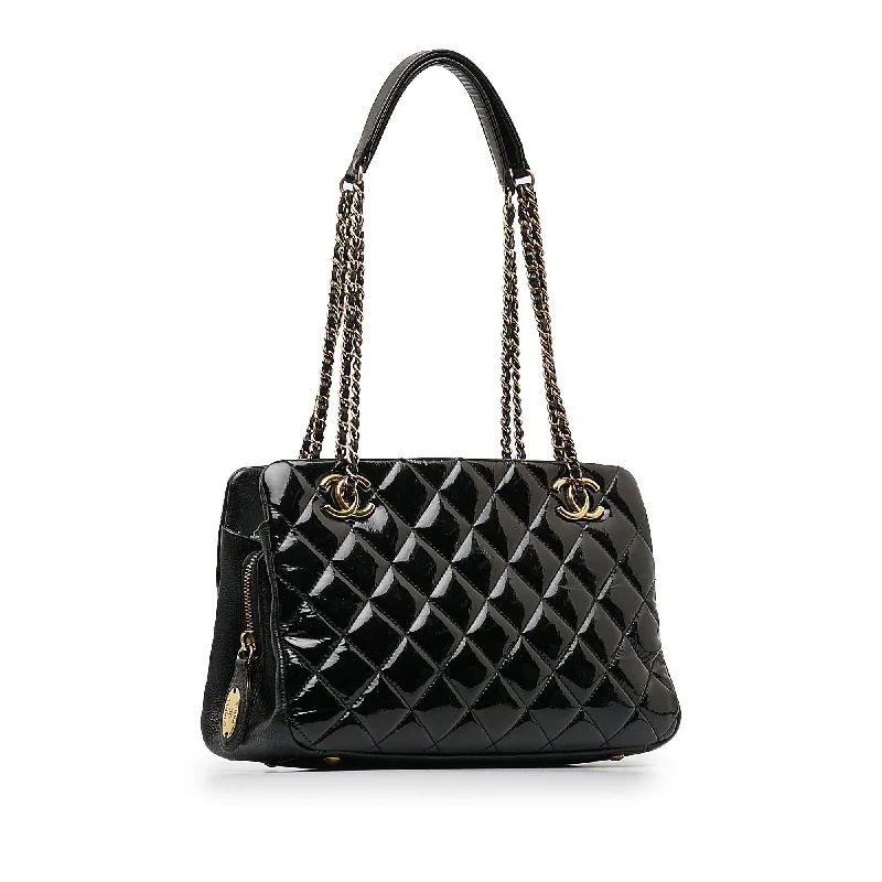 Chanel Handbag with Adjustable Strap for ComfortChanel Patent Goatskin Paris Salzburg CC Eyelet Shoulder Bag (OuWTBq)