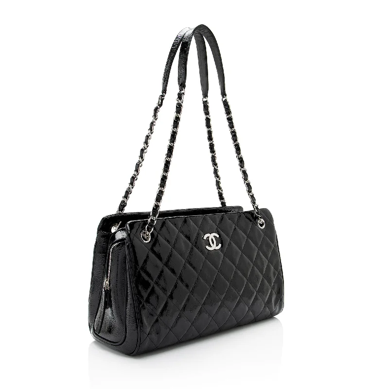 Chanel Medium Tote Bag for Office LadiesChanel Patent Leather CC Angle Tote (a6O8IJ)