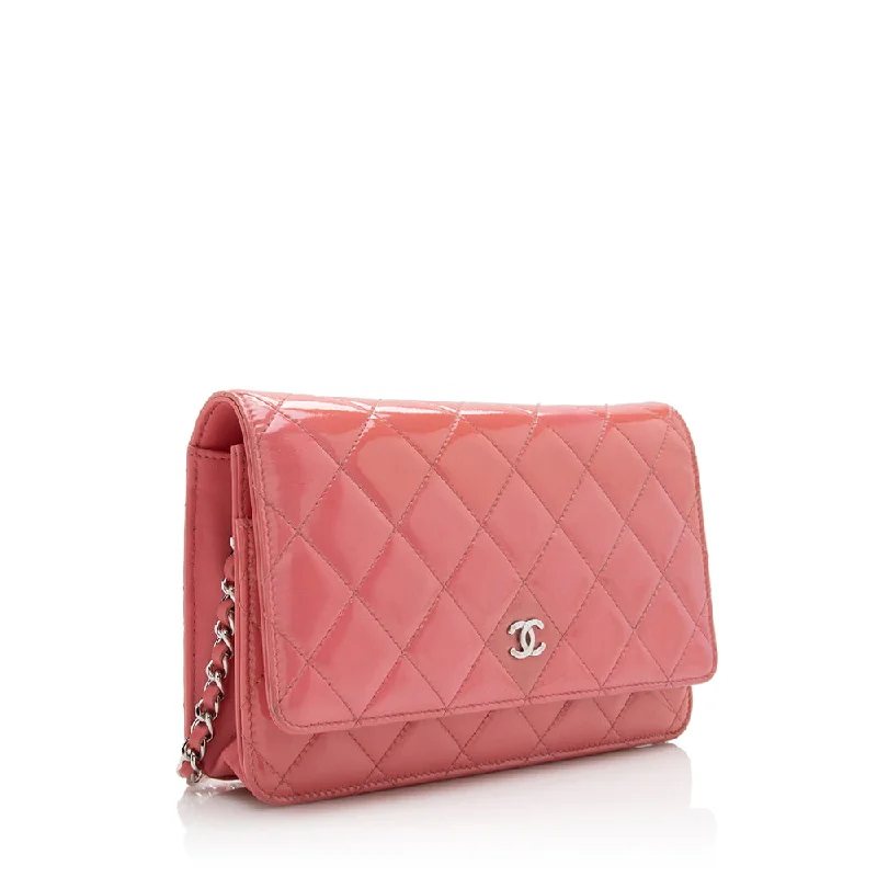 Chanel Small Crossbody Bag for TravelChanel Patent Leather Classic Wallet on Chain Bag (16937)