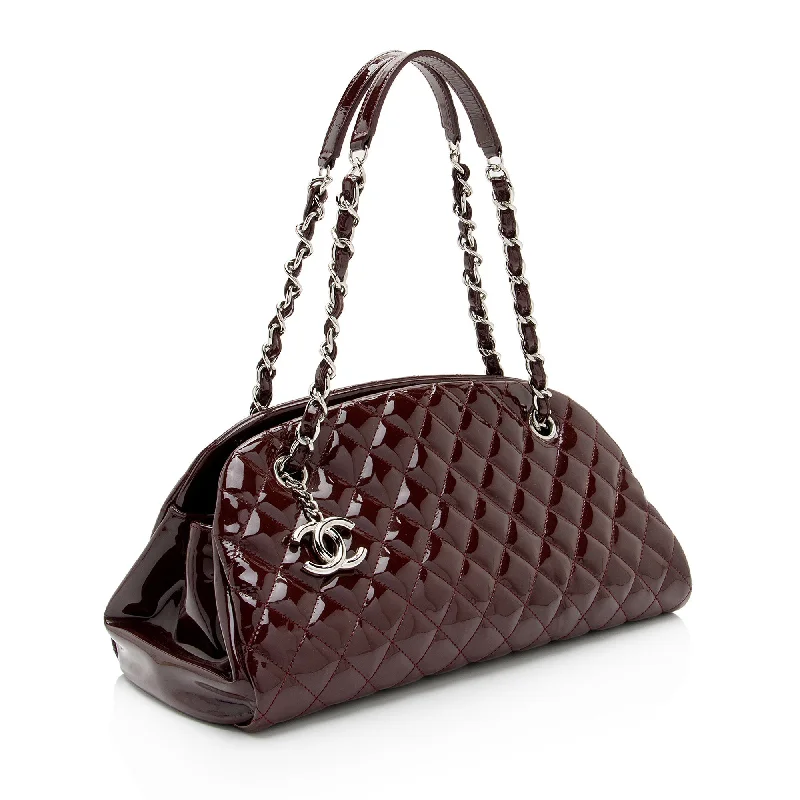 Chanel Lightweight Handbag for Daily ErrandsChanel Patent Leather Just Mademoiselle Bowler Bag (HKPpy4)