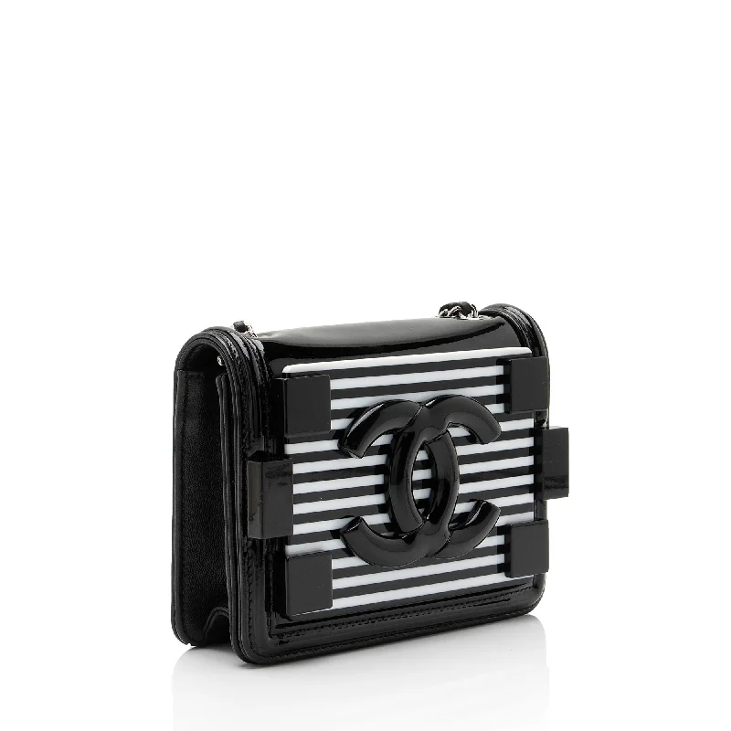 Chanel Classic Flap Bag for Evening PartyChanel Patent Leather Striped Plexiglass Brick Boy Mini Flap Bag (0FlNDK)