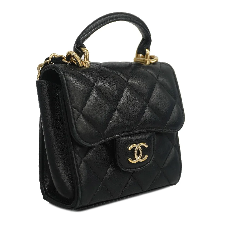 Chanel Chain Strap Handbag for Everyday UseCHANELAuth  Matelasse Chain Shoulder Women's Lambskin Black