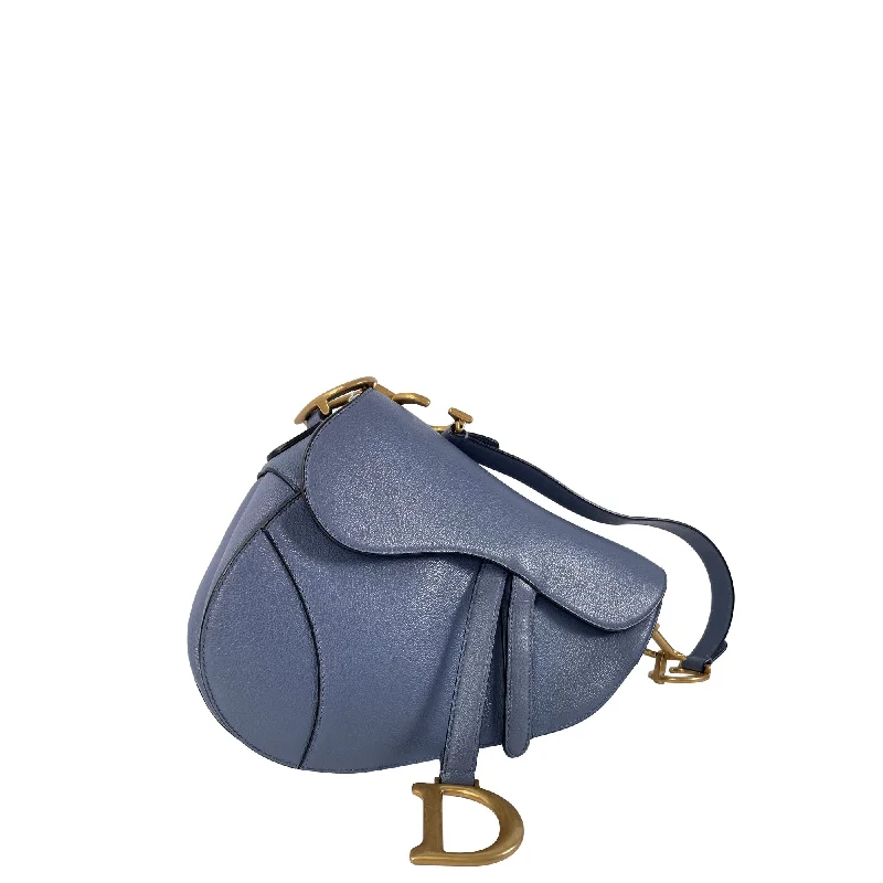 Fashion - forward Christian Dior tote bags for the modern womanDIOR Medium Leather Saddle Bag