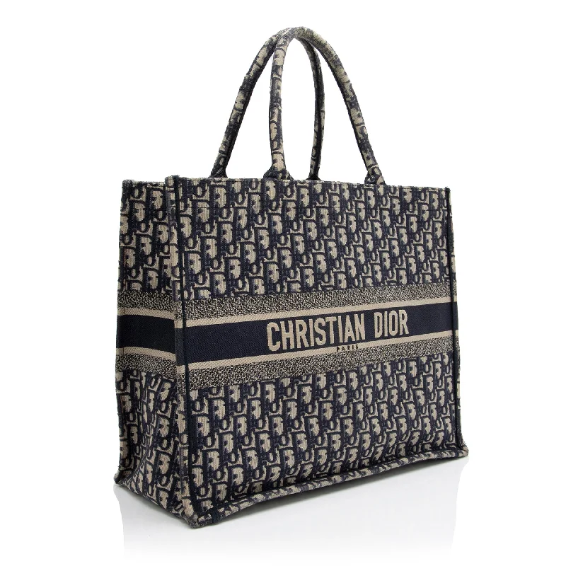 High - fashion Christian Dior bags with a geometric patternChristian Dior Oblique Book Tote