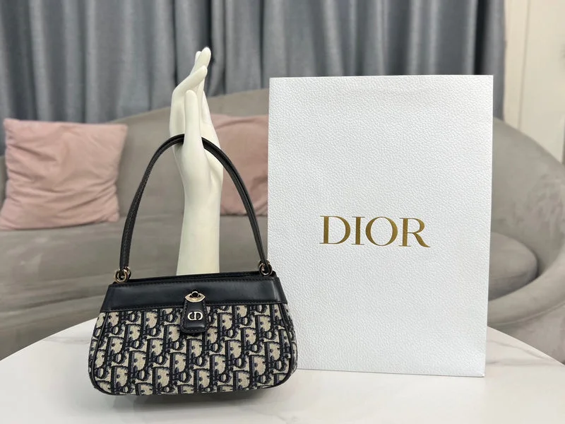 Luxury Christian Dior crossbody bags with a chain - link strapGAK BAGZ - Dior Bags - 1171