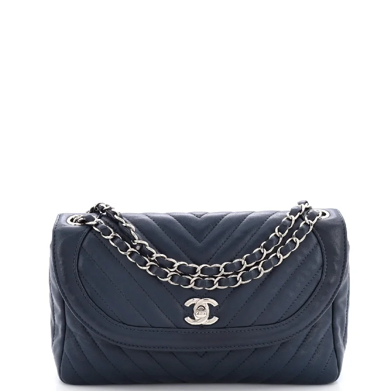 Christian Dior bags with a zip - top closure and multiple compartmentsRound CC Chain Flap Bag Chevron Lambskin Medium