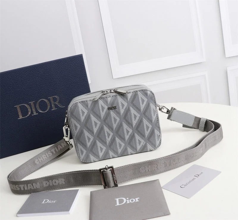 Christian Dior Saddle bags with a studded trim for a bold lookWF - Dior Bags - 323