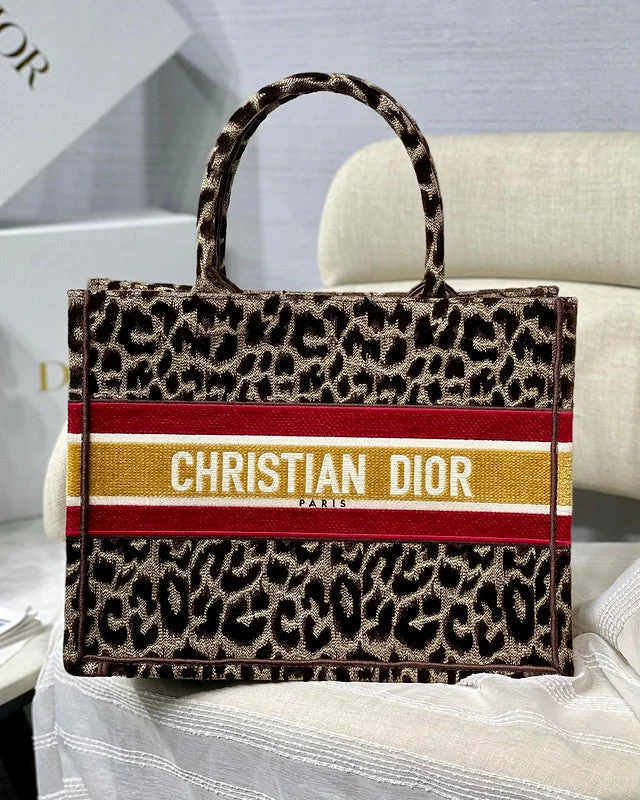 Christian Dior Saddle bags with a distressed leather finishWF - Dior Bags - 324