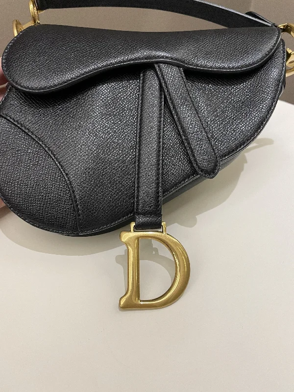 Christian Dior handbags with a removable shoulder strap for versatilityDior Mini Saddle Bag Black Grained Leather