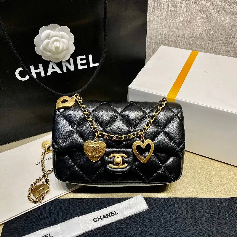 Chanel Handbag with Adjustable Strap for ComfortChanel - Luxury Bag - CHL - 714